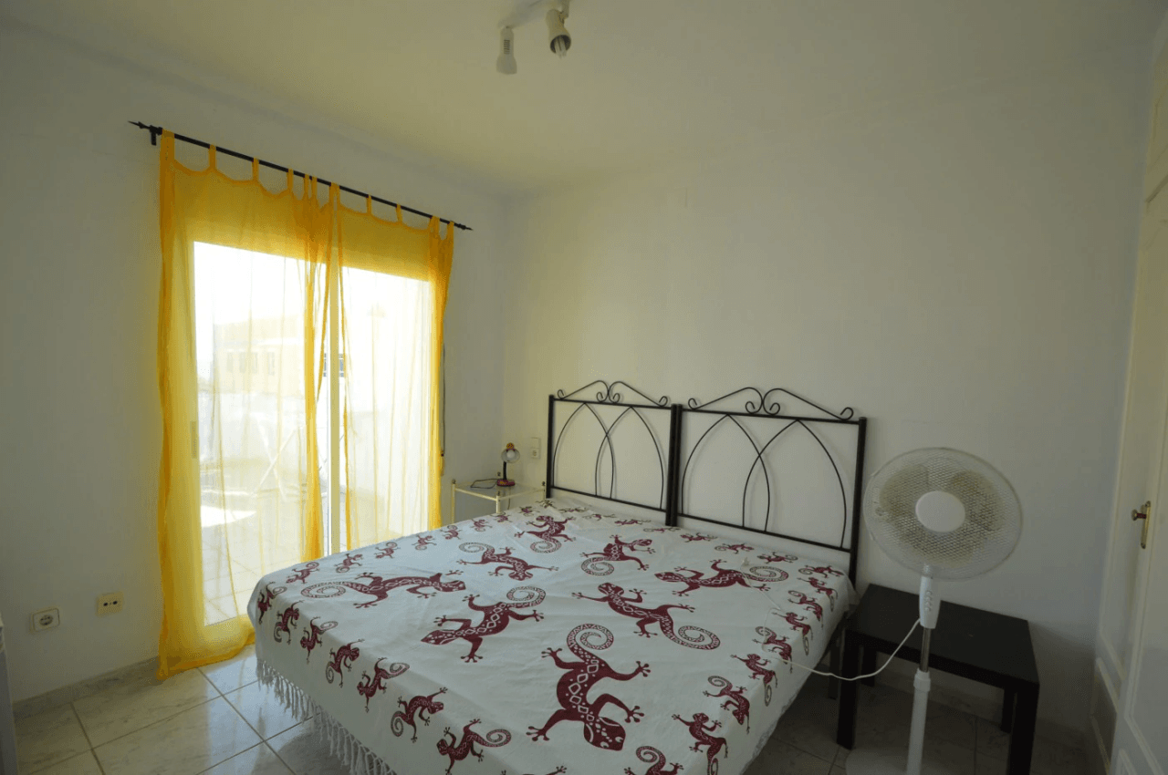 Dos chalets en venta en Vinaròs con piscina y barbacoa