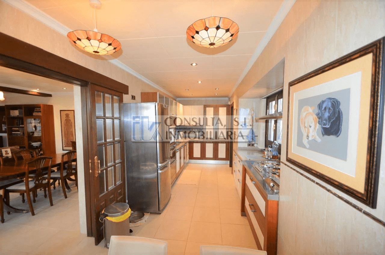 Finca en venta en Vinaròs con chalet y piscina.