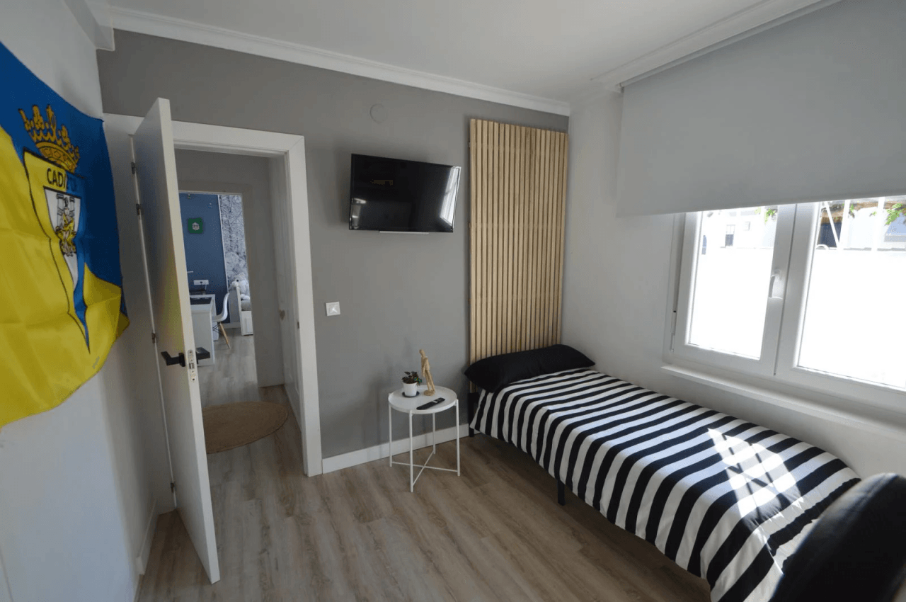 Chalet en venta en Vinaròs con 4 dormitorios y piscina.
