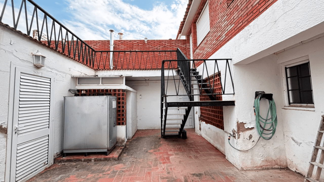 Chalet adosado en venta en Zona Barbiguera