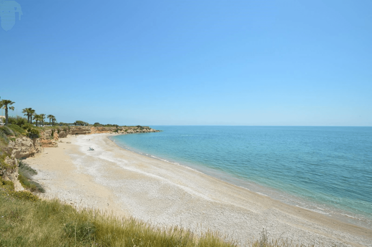 Villa en venta en Vinaròs, vistas al mar
