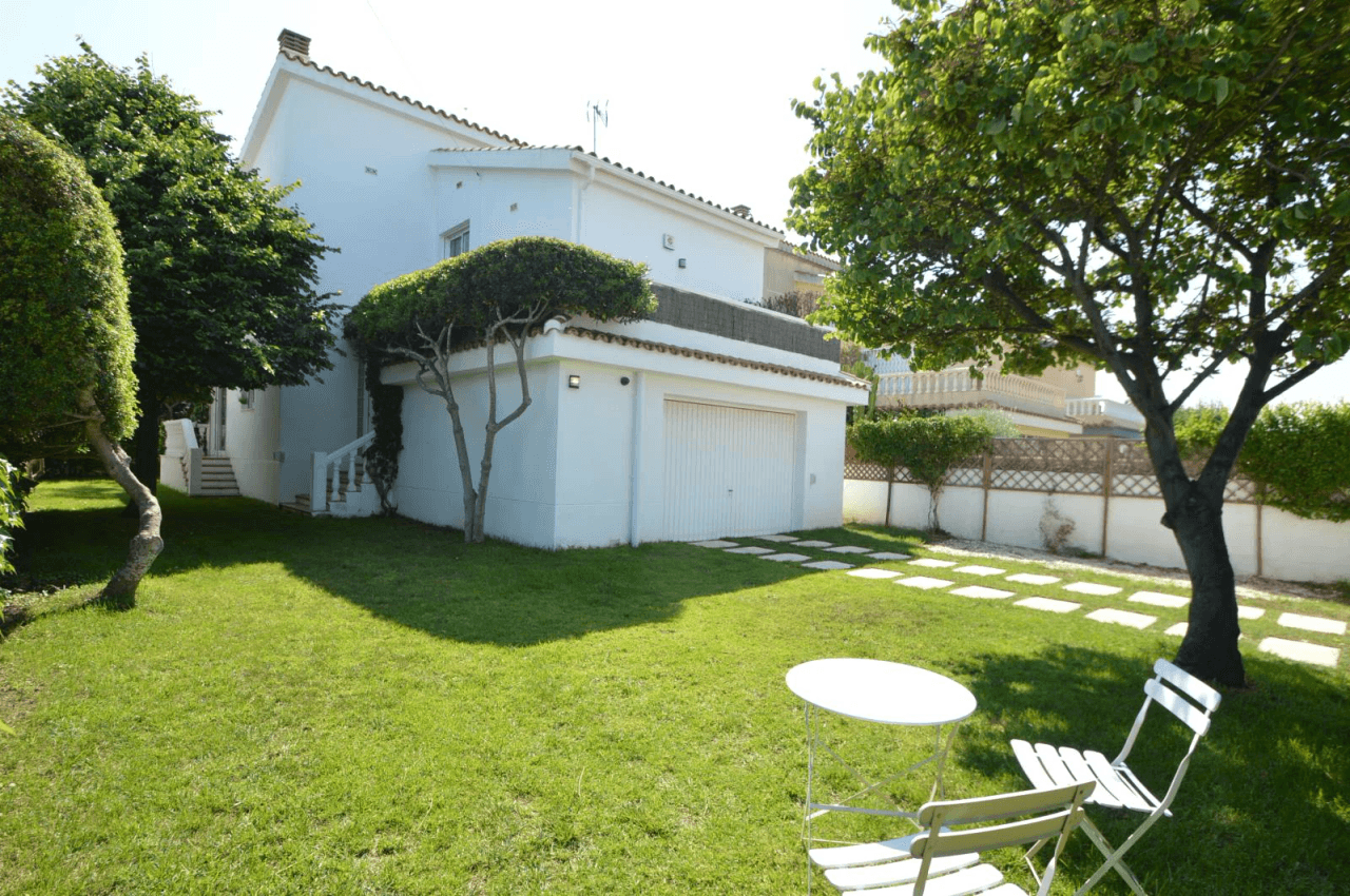 Villa en venta en Vinaròs, vistas al mar